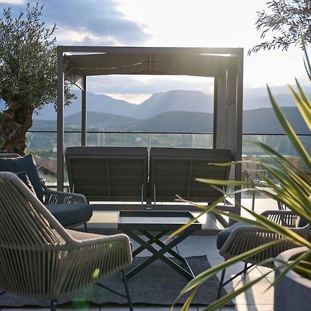 Das Panorama Designhotel Caldaro Exteriör bild