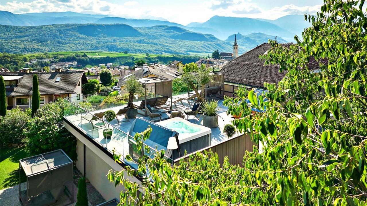 Das Panorama Designhotel Caldaro Exteriör bild